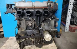 Двигатель (без навесного) для Ford Focus I Estate (DNW) 1999-2005