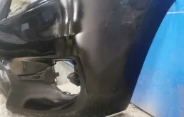 Бампер передний для Toyota RAV4 2005 года на фотографиях