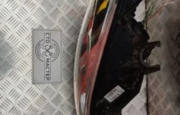 Фара правая для Peugeot Partner 2014 года на фотографиях