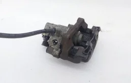 Суппорт задний правый для Ford Focus 2013 года на фотографиях