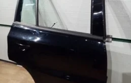 Дверь задняя правая для Volkswagen Tiguan 2011 года на фотографиях