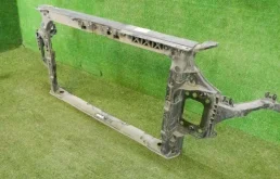 Панель радиатора (телевизор) для Kia Cerato 2017 года на фотографиях