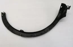 Молдинг крыла задний правый для Toyota RAV4 2018 года на фотографиях