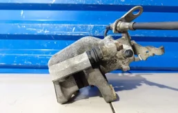 Суппорт задний левый для Skoda Octavia на фотографиях