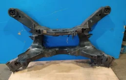 Задний подрамник для Nissan Murano 2011 года на фотографиях