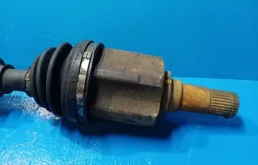 Привод передний правый для Nissan X-Trail 2006 года на фотографиях