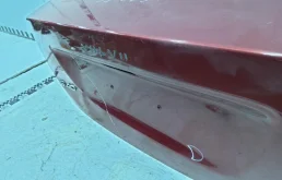 Крышка багажника для Volvo S40 2012 года на фотографиях