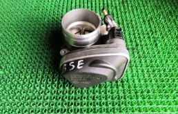 Дроссельная заслонка для Skoda Octavia 2008 года на фотографиях