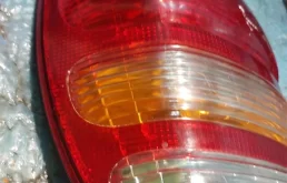 Фонарь правый для Toyota Land Cruiser 2003 года на фотографиях