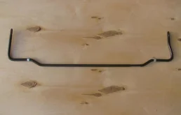 Стойка стабилизатора задняя для Nissan X-Trail 2004 года на фотографиях