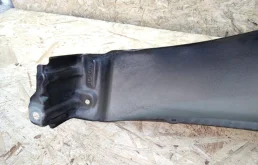 Крылья для Toyota Land Cruiser 2008 года на фотографиях