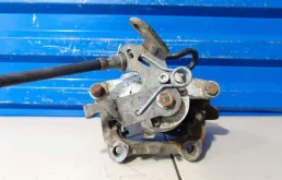 Суппорт задний левый для Skoda Octavia на фотографиях