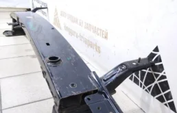 Усилитель бампера передний верхний для Hyundai Tucson 2021 года на фотографиях