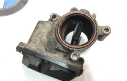 Блок дроссельной заслонки для Volkswagen Tiguan 2010 года на фотографиях