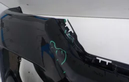 Бампер передний для Toyota Land Cruiser 2021 года на фотографиях