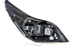 Фонарь внешний правый для BMW 5er 2008 года на фотографиях