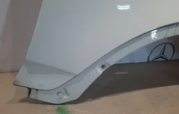 Фара правая для BMW X3 2005 года на фотографиях