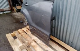 Дверь задняя правая для Suzuki Grand Vitara 2007 года на фотографиях