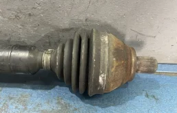 Привод передний правый для Skoda Octavia 2011 года на фотографиях