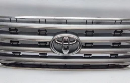 решётка (5310160480) для Toyota Land Cruiser 200 2007-2015