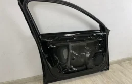 Дверь передняя левая для Audi A4 2016 года на фотографиях