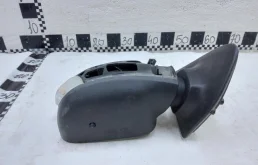 Зеркало боковое правое для Renault Logan 2018 года на фотографиях