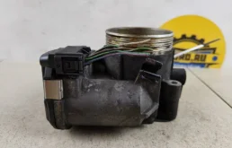 Дроссельная заслонка для Volvo XC90 2013 года на фотографиях