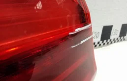 Фонарь внешний левый для BMW 5er 2014 года на фотографиях