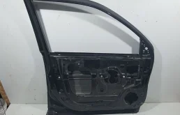 Дверь передняя левая для Nissan X-Trail 2001 года на фотографиях