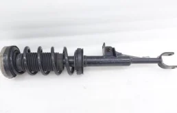 Амортизатор передний правый для BMW 5er 2016 года на фотографиях