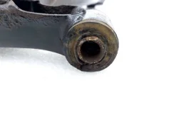 Рычаг передний левый нижний для Toyota Avensis на фотографиях