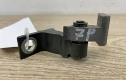 Стекло двери заднее правое для Volkswagen Touareg 2015 года на фотографиях