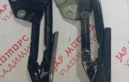 Крепление петли капота для Volkswagen Tiguan 2015 года на фотографиях