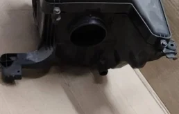 Корпус воздушного фильтра для Ford Focus 2009 года на фотографиях