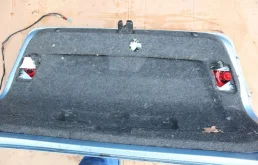 Крышка багажника для Volkswagen Passat 2009 года на фотографиях