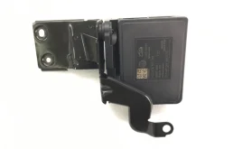 Блок ABS для Skoda Octavia 2017 года на фотографиях