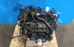 Двигатель без навесного для Ford Kuga 2017 года на фотографиях