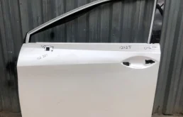 Дверь передняя левая для Lexus RX 2011 года на фотографиях