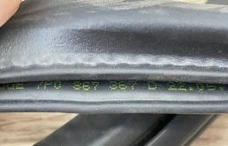 Уплотнитель задней левой двери для Volkswagen Touareg на фотографиях