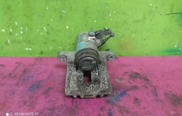 Суппорт задний правый для Skoda Octavia 2009 года на фотографиях