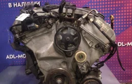 Двигатель для Mazda MPV 1999 года на фотографиях