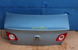 Крышка багажника для Volkswagen Passat 2010 года на фотографиях
