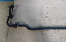 Стабилизатор поперечной устойчивости задний для Nissan X-Trail 2001 года на фотографиях