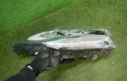 Фара левая для Ford Kuga 2018 года на фотографиях