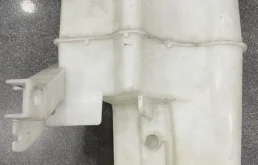 Бачок омывателя для Nissan X-Trail 2010 года на фотографиях