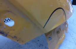 Стекла и зеркала для Nissan Juke 2018 года на фотографиях