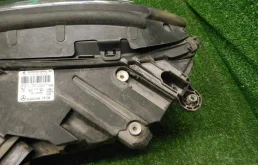 Фара правая для Mercedes-Benz S class 2017 года на фотографиях