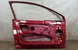 Дверь передняя левая для Citroen C4 2008 года на фотографиях