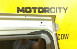 Дверь задняя левая для Mercedes-Benz M class 2003 года на фотографиях