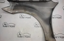 Крыло правое для Mercedes-Benz M class 2009 года на фотографиях